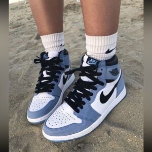 JORDAN 1 Retro High University Blue